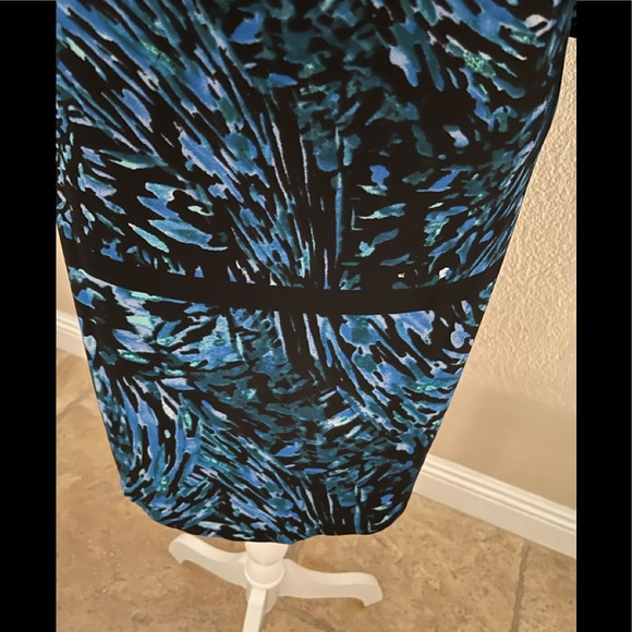 Dana Buchman Blue and Black Pattern Dress - Picture 6 of 9